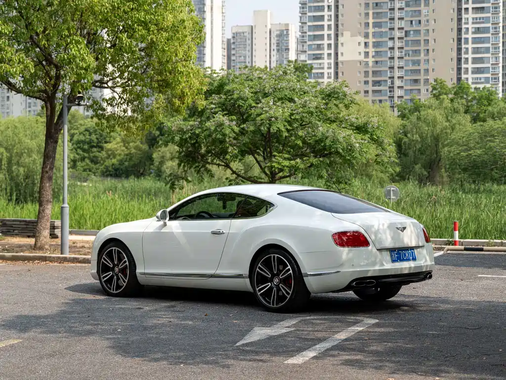 Continental GT 4.0 T GT V8