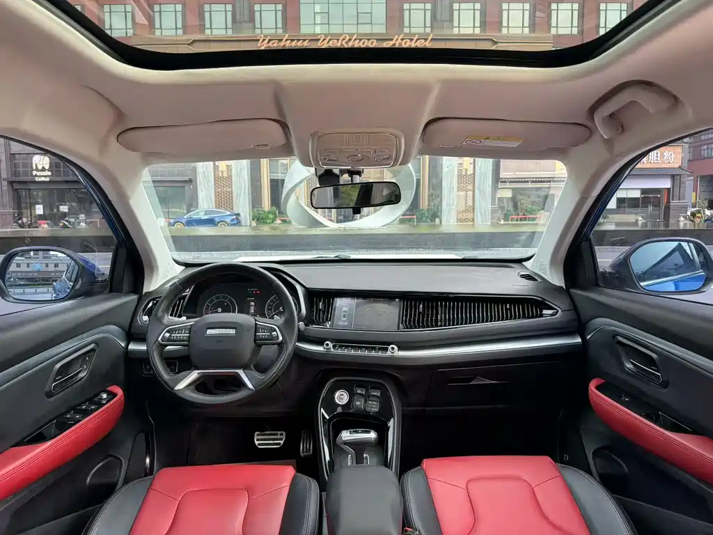 Haval H2 s Red Label 1.5 T DCT Luxury