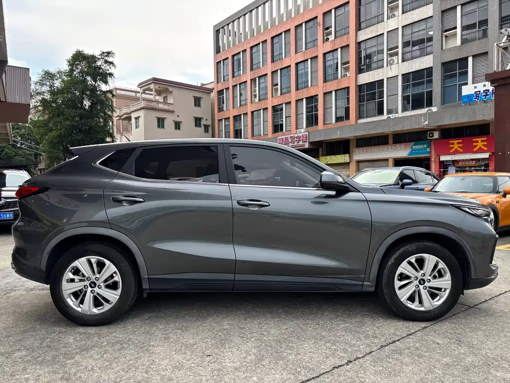 Changan Oshan X5 1.6 L CVT Luxury