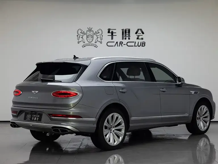 Bentley Bentayga 4.0 T V8 LWB Range Elegant Degree
