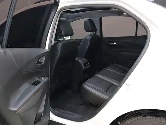 Equinox 535 T Auto Speed World CN-VI