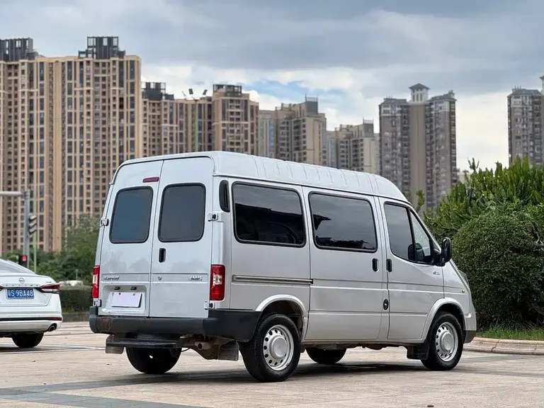 JMC Transit Custom 2.8 T Space King Taurus SWB Mid High Roof 6-seat Diesel CN-VI JX493