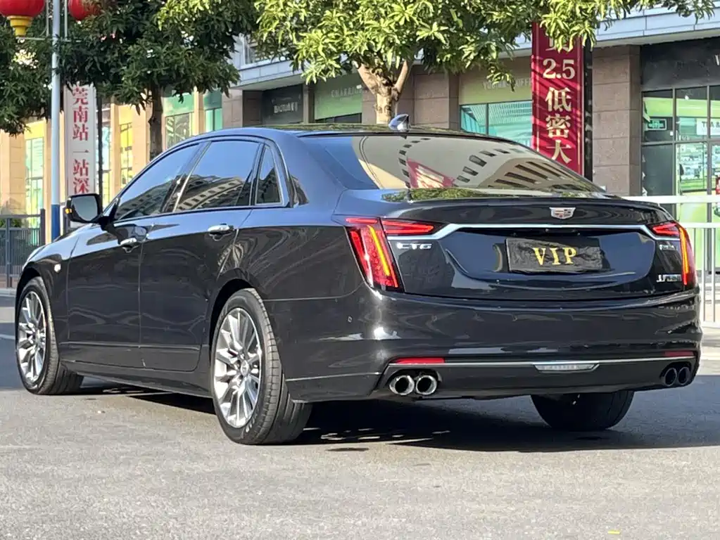 Cadillac CT6 28 T Leading Sport