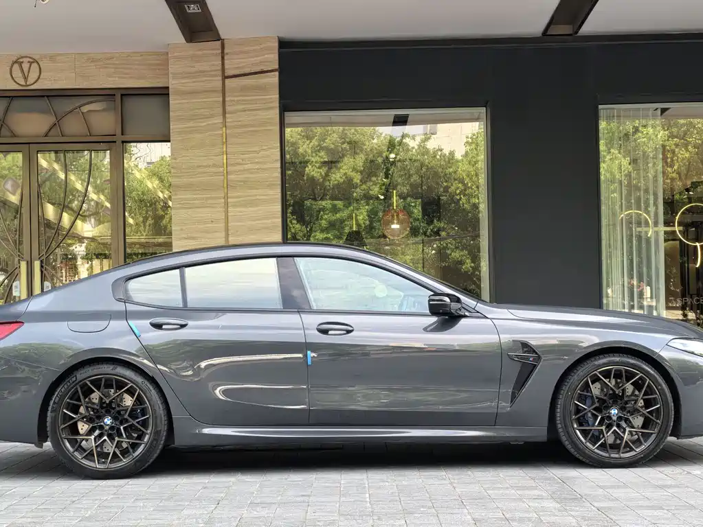 BMW M8 M8 4-door Coupe Thunder