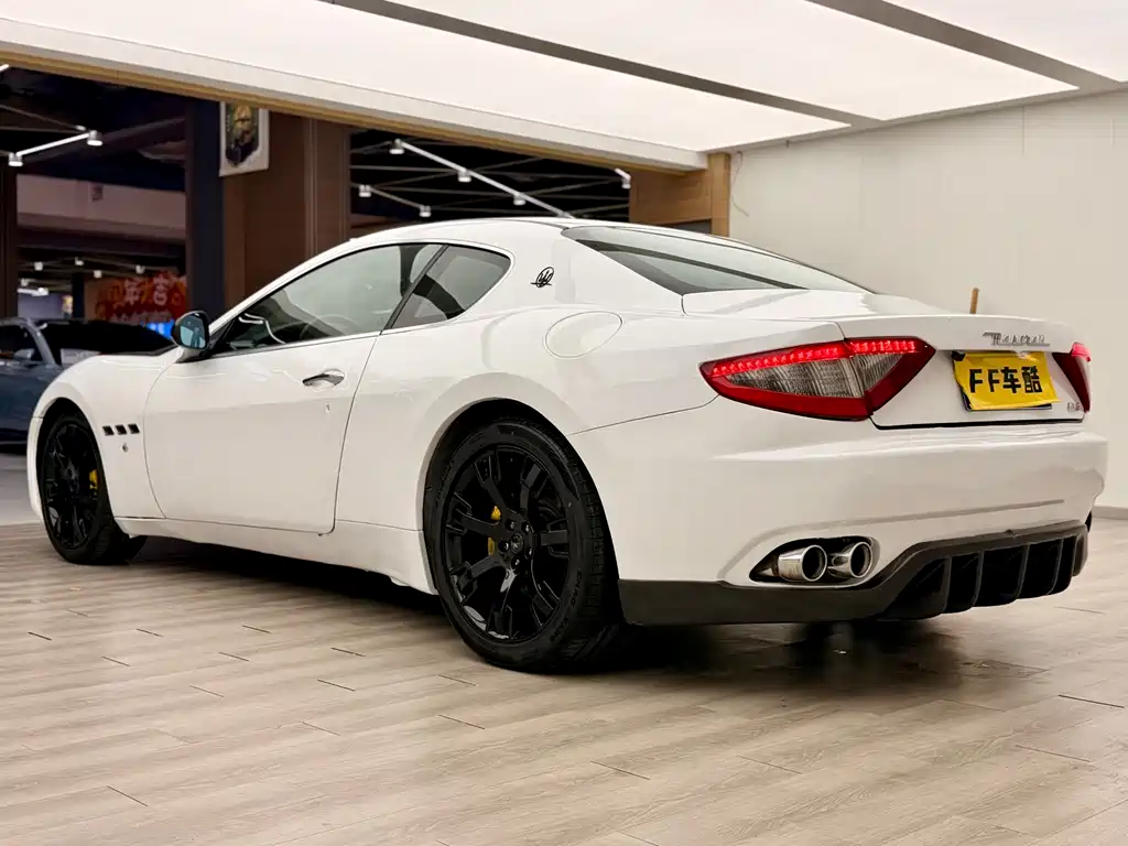 GranTurismo 4.7 L Sport Automatic