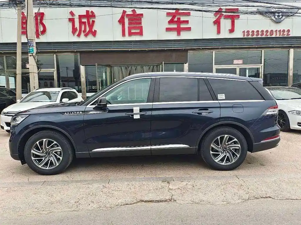 Aviator 3.0 T V6 2 WD Premium Joy