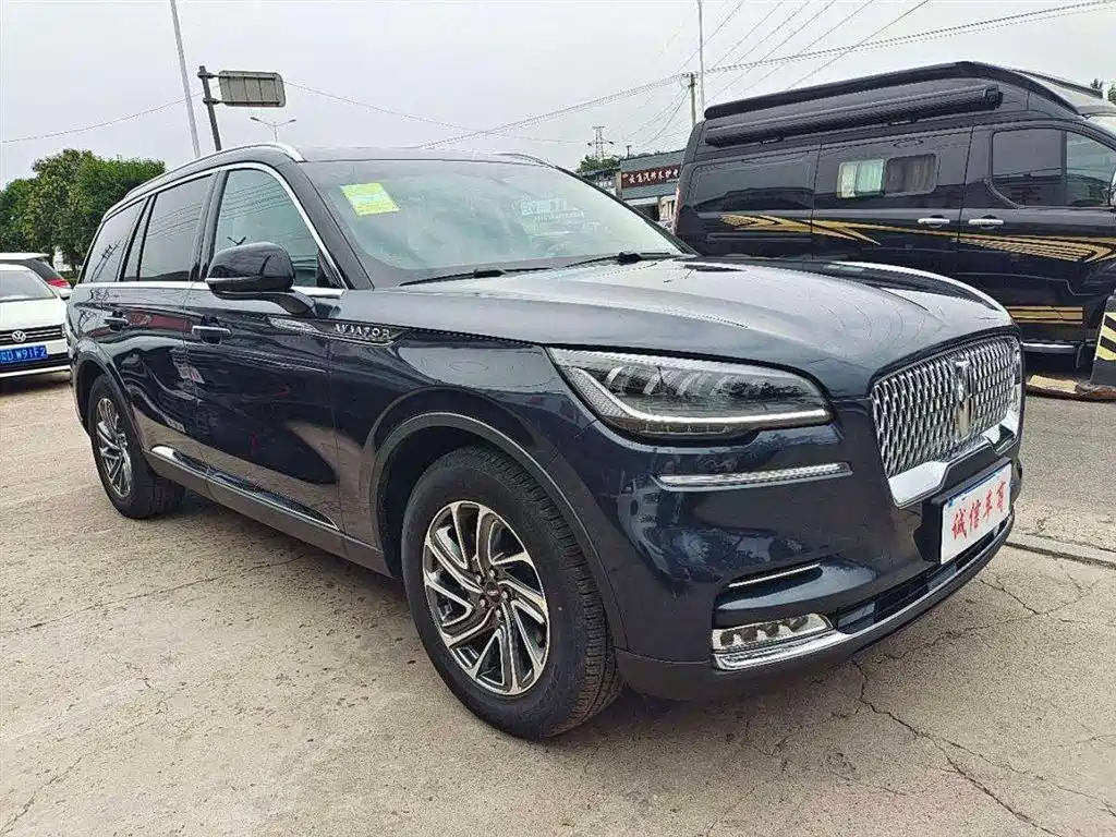 Aviator 3.0 T V6 2 WD Premium Joy