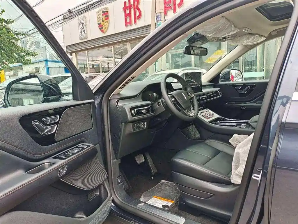 Aviator 3.0 T V6 2 WD Premium Joy