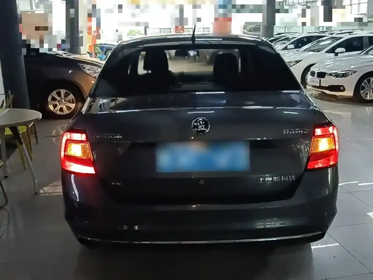 Skoda Rapid 1.6 L Auto Comfort