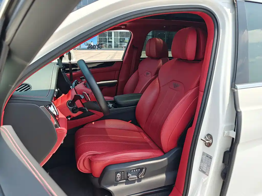Bentayga PHEV 3.0 T PHEV