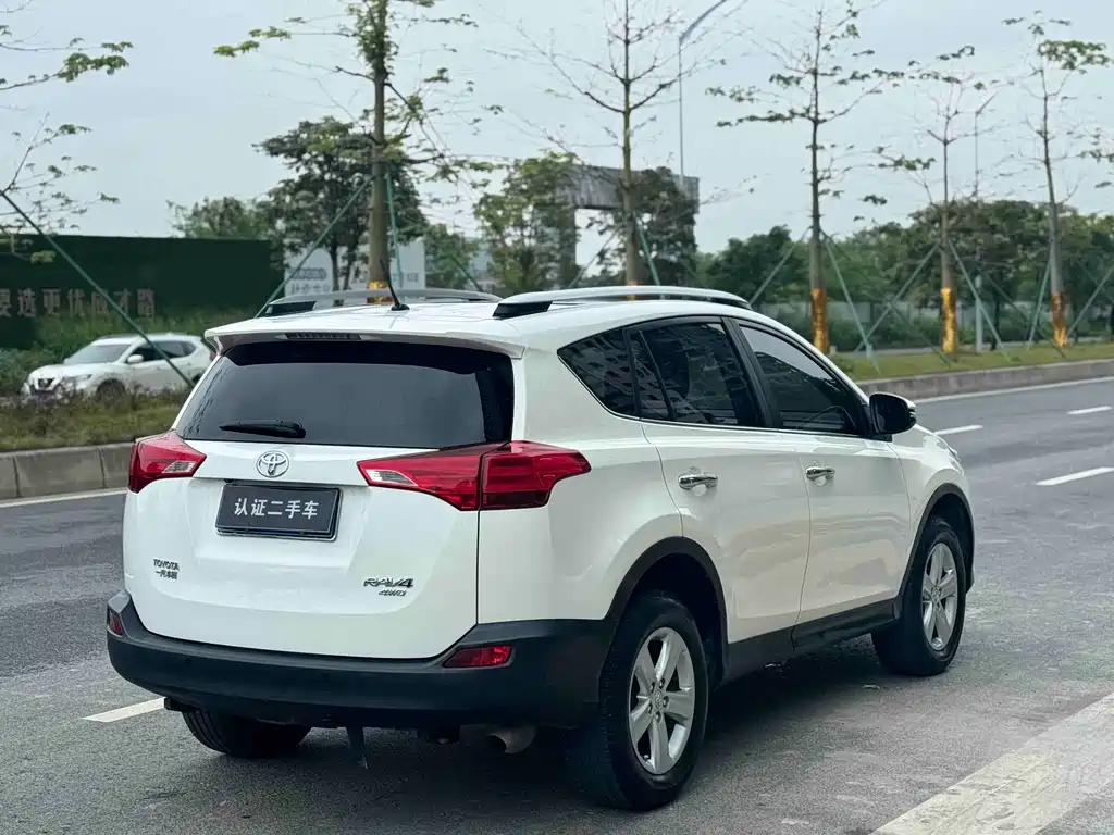 RAV4 2.5 L Auto 4 WD Elite