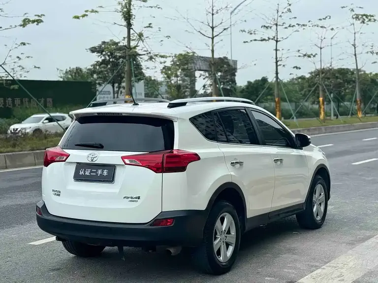 Toyota RAV4 2.5 L Auto 4 WD Elite