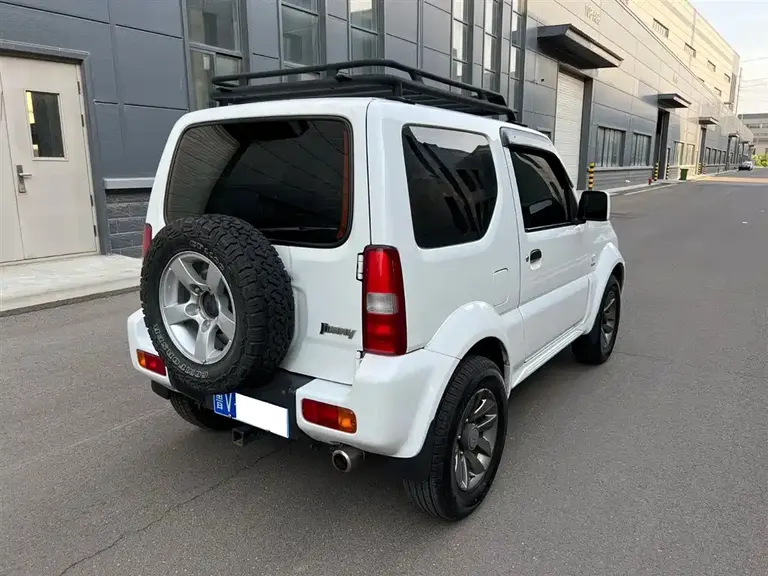 Suzuki Jimny (Import) 1.3 AT JLX Navigation
