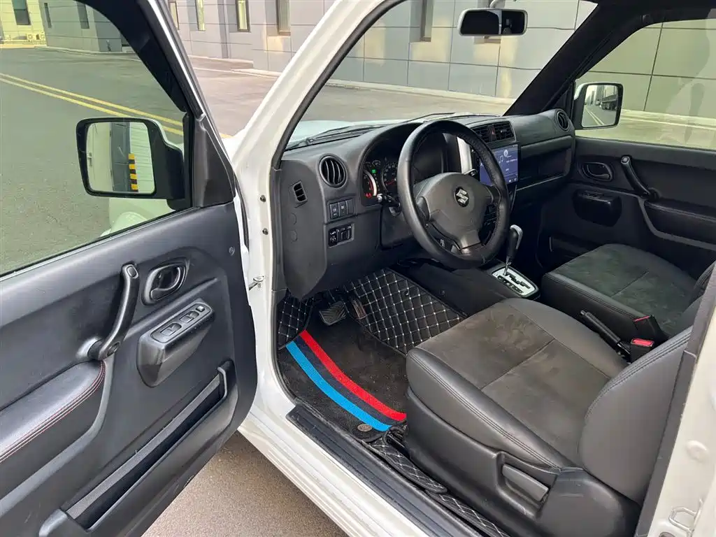 Jimny (Import) 1.3 AT JLX Navigation