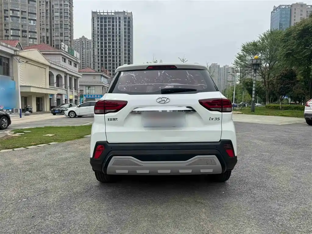 Hyundai ix35 2.0 L Auto 2 WD Brave · Smooth Enjoyment