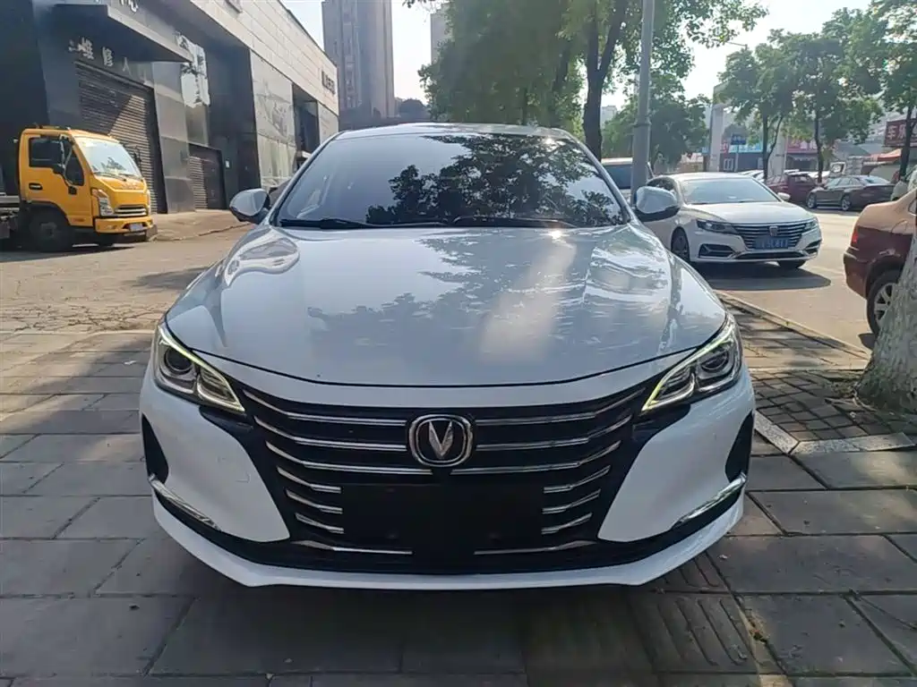 Ruicheng CC 1.5 T Auto Dazzle Sharp