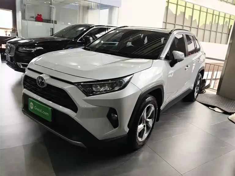 Toyota RAV4 2.0 L CVT 2 WD Style Plus