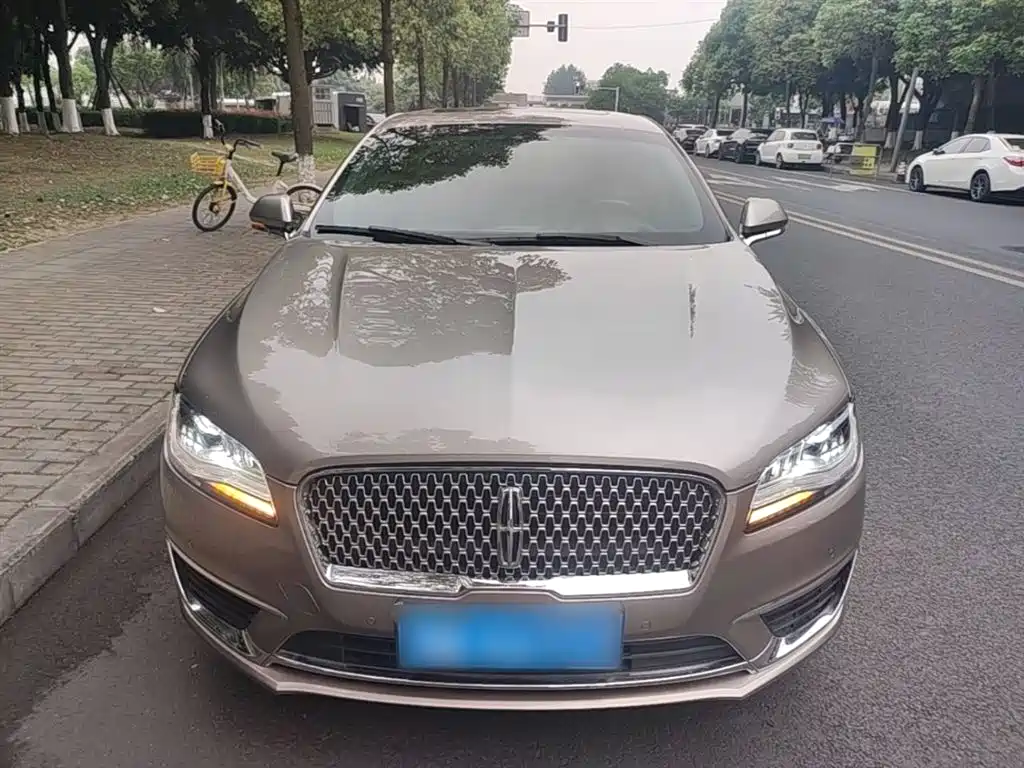 Lincoln MKZ 2.0 T Graceful