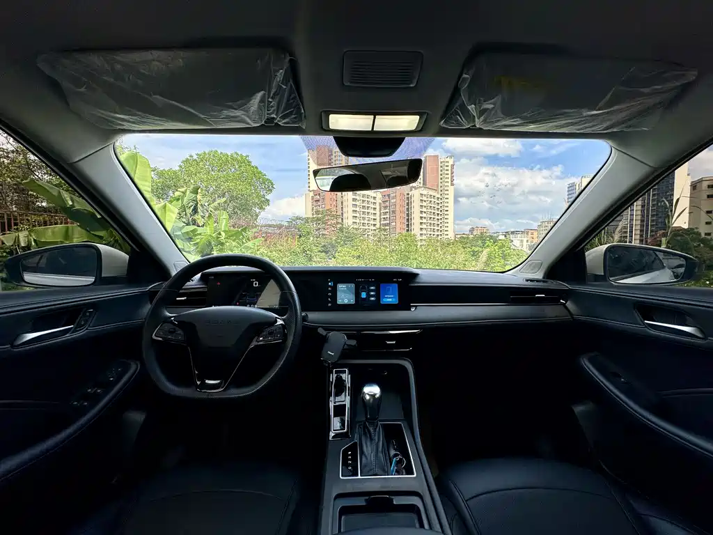 Roewe i5 1.5 L CVT Luxury