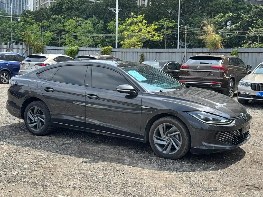 Lamando Lamando L 280 TSI DSG Spicy Cool
