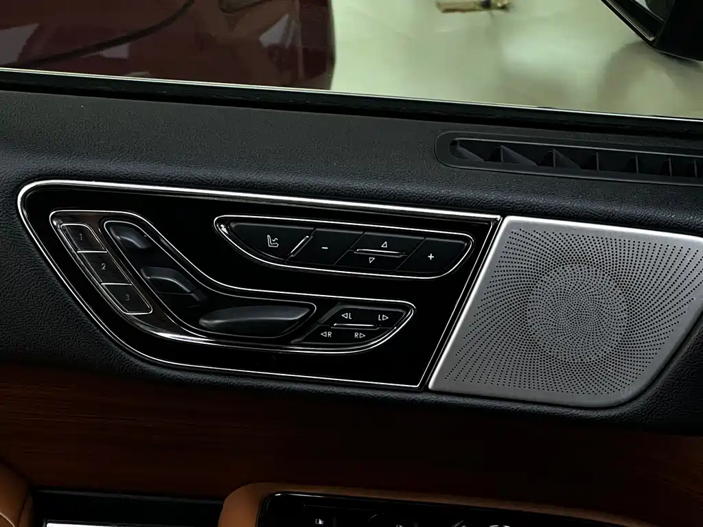 Navigator 3.5 T Honor Shine CN-VI