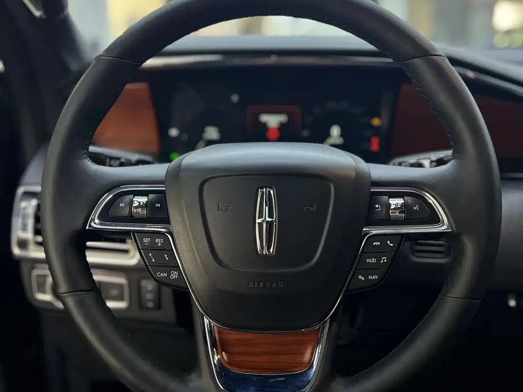 Navigator 3.5 T Honor Shine CN-VI