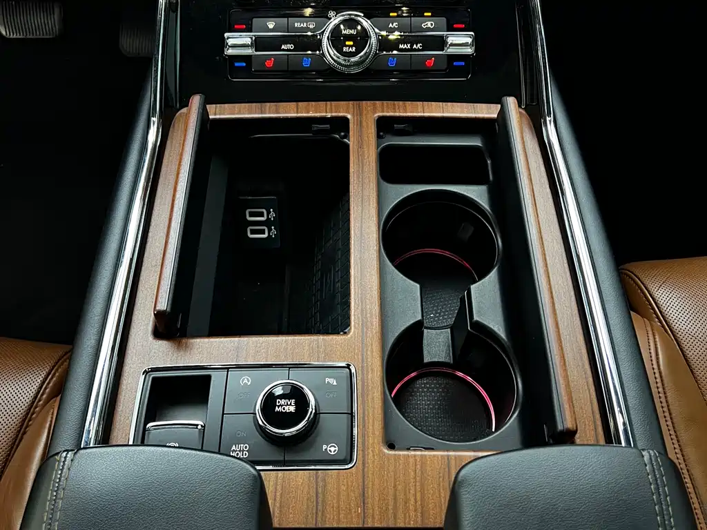 Navigator 3.5 T Honor Shine CN-VI