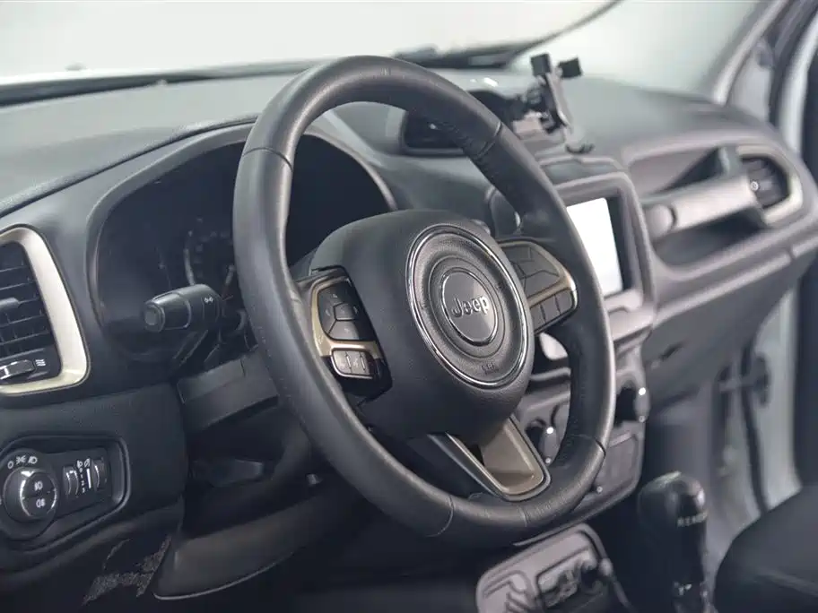 Renegade Connected Large Screen 180 T Auto Power Energy