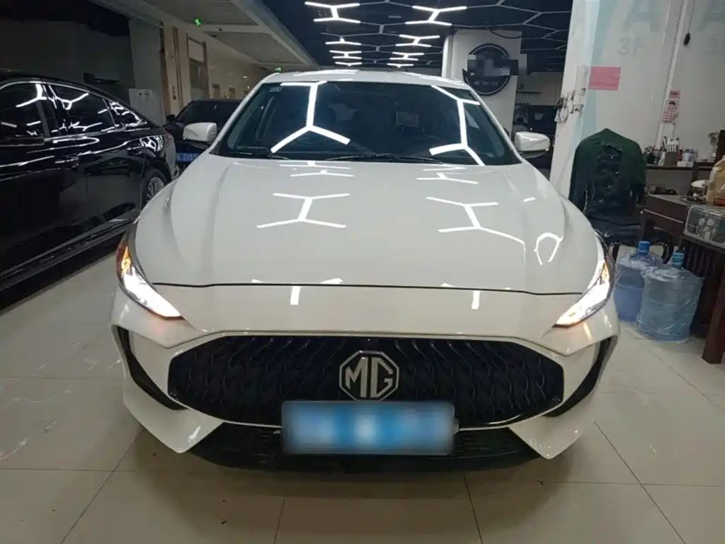 MG5 180 DVVT CVT Youth Style