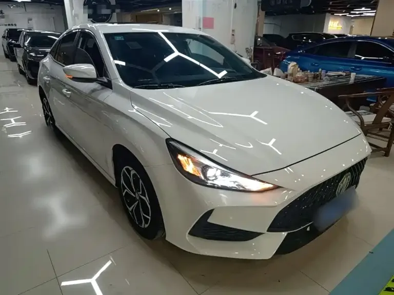 MG5 180 DVVT CVT Youth Style