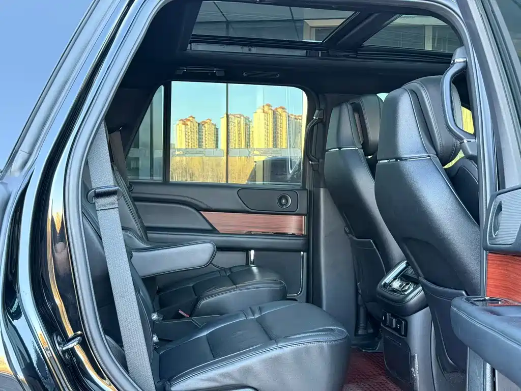 Navigator 3.5 T Honor Shine CN-V