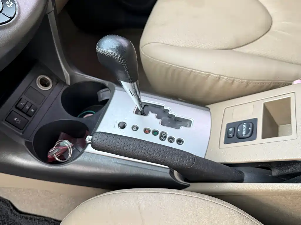RAV4 RAV4荣放 2013款 特享版 2.0 L 自动精英
