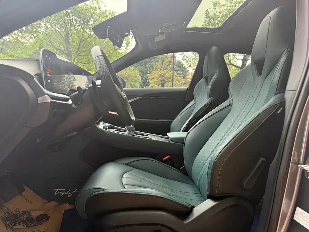 MG7 1.5 T 300 DCT Luxury