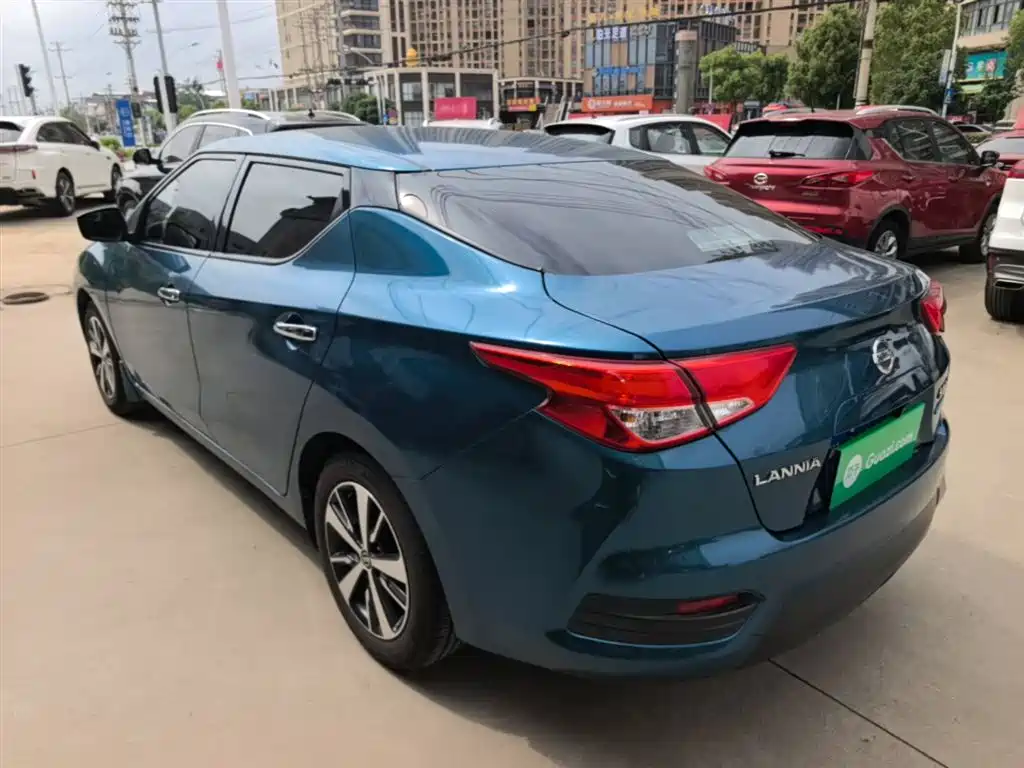 Lannia 1.6 L CVT Cool