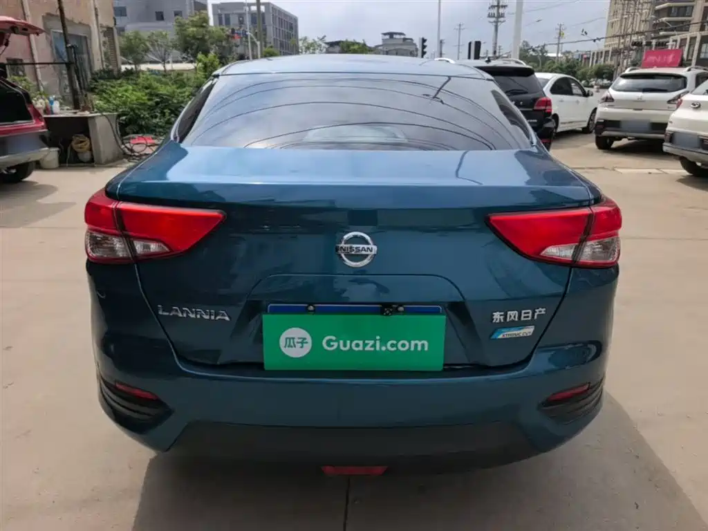 Lannia 1.6 L CVT Cool