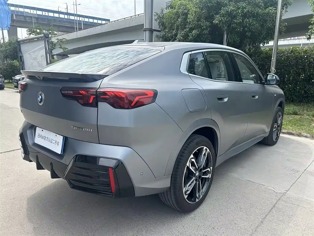BMW X2 (Import) sDrive25 i M Sport Package