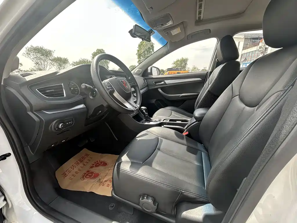Roewe 360 PLUS 1.5 L Auto Premium