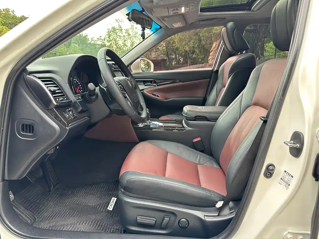 Crown 2.0 T Sport