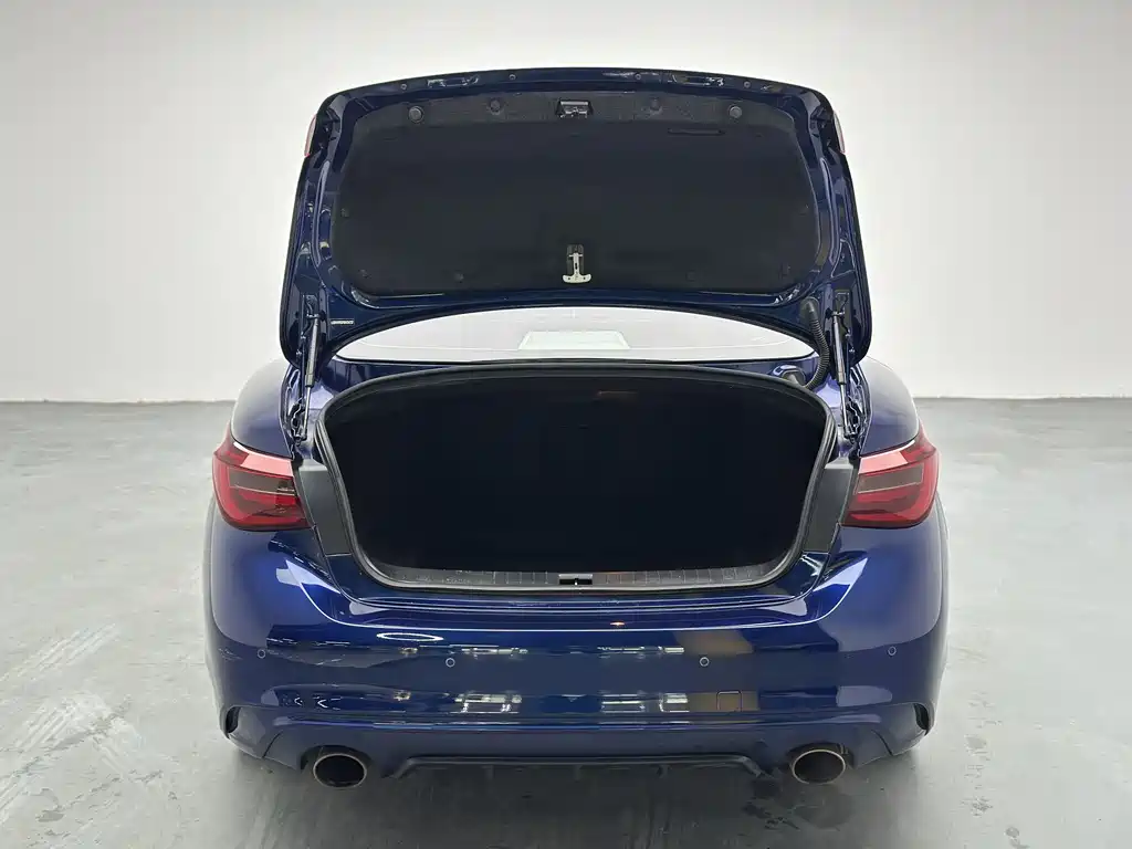 Infiniti Q50 L 2.0 T Progressive Enjoyment CN-VI