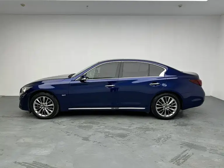 Infiniti Q50 L 2.0 T Progressive Enjoyment CN-VI