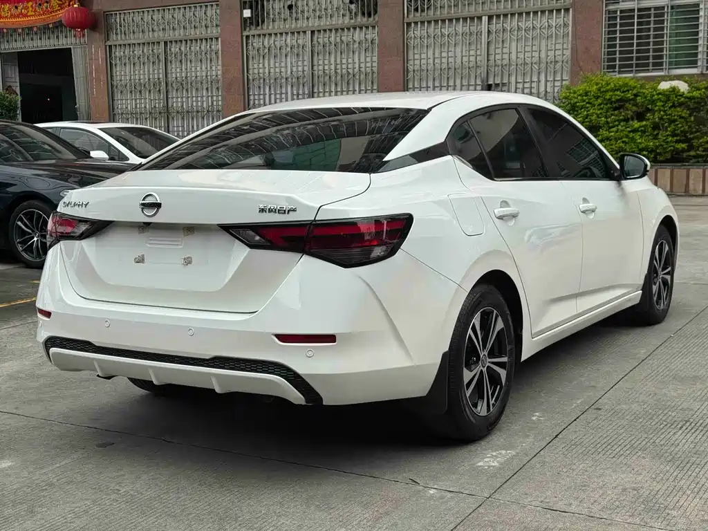 Sylphy 1.6 L XL CVT Joy