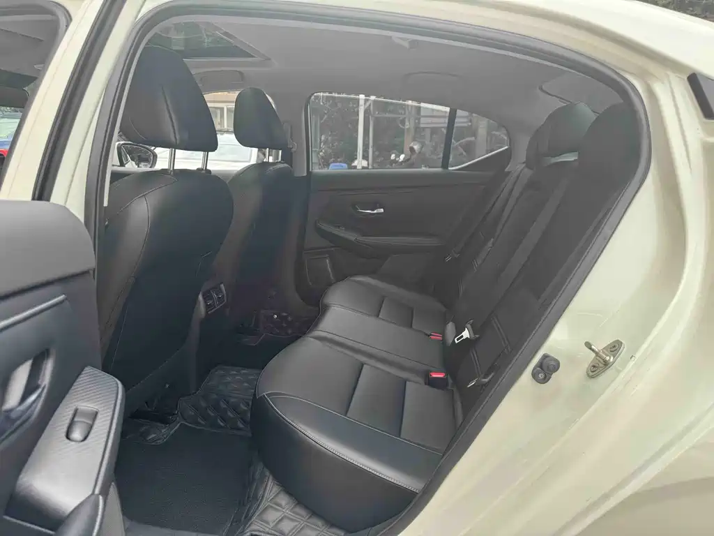 Sylphy 1.6 L XL CVT Joy