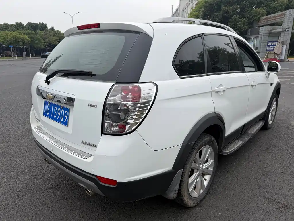 Captiva 2.4 L 4 WD Flagship 7-seat