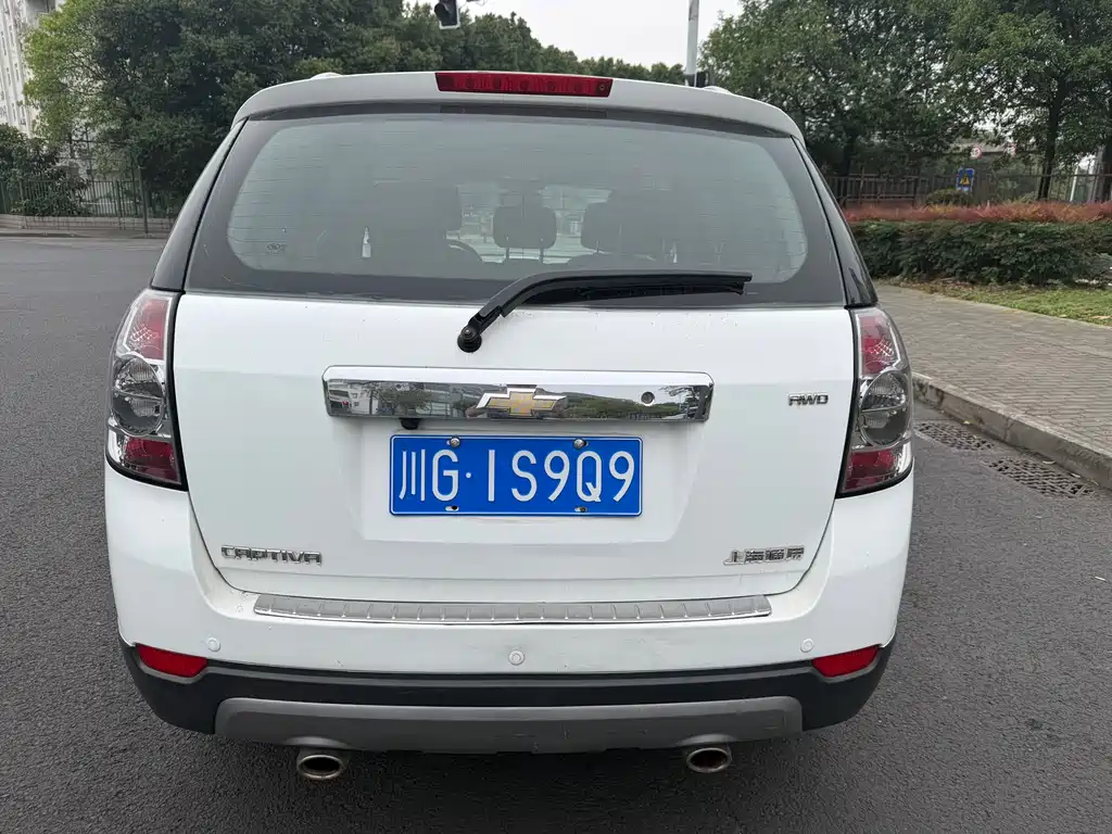 Captiva 2.4 L 4 WD Flagship 7-seat