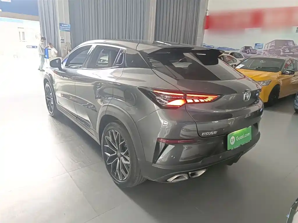 Changan UNI-T 1.5 T Distinguished
