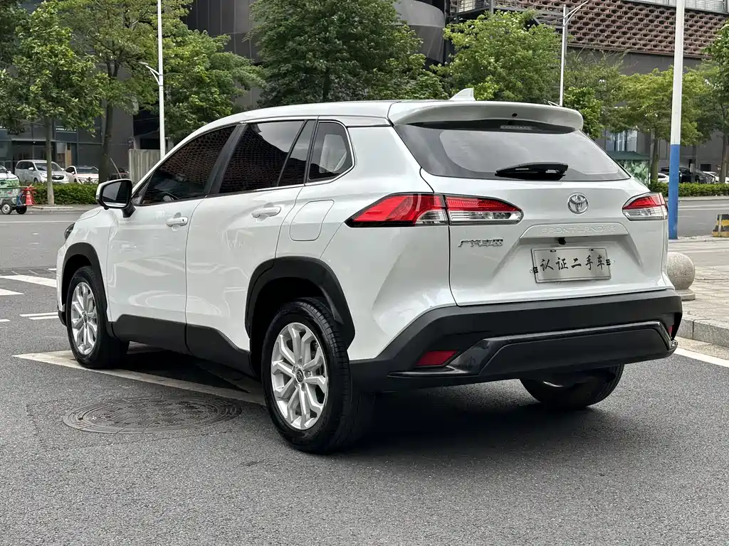 Frontlander 2.0 L CVT Leading