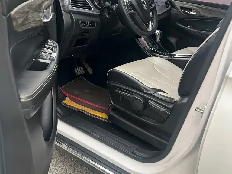Baojun 730 1.5 T DCT Style 7-seat CN-V