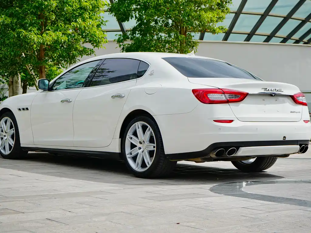 Quattroporte 3.0 T Standard