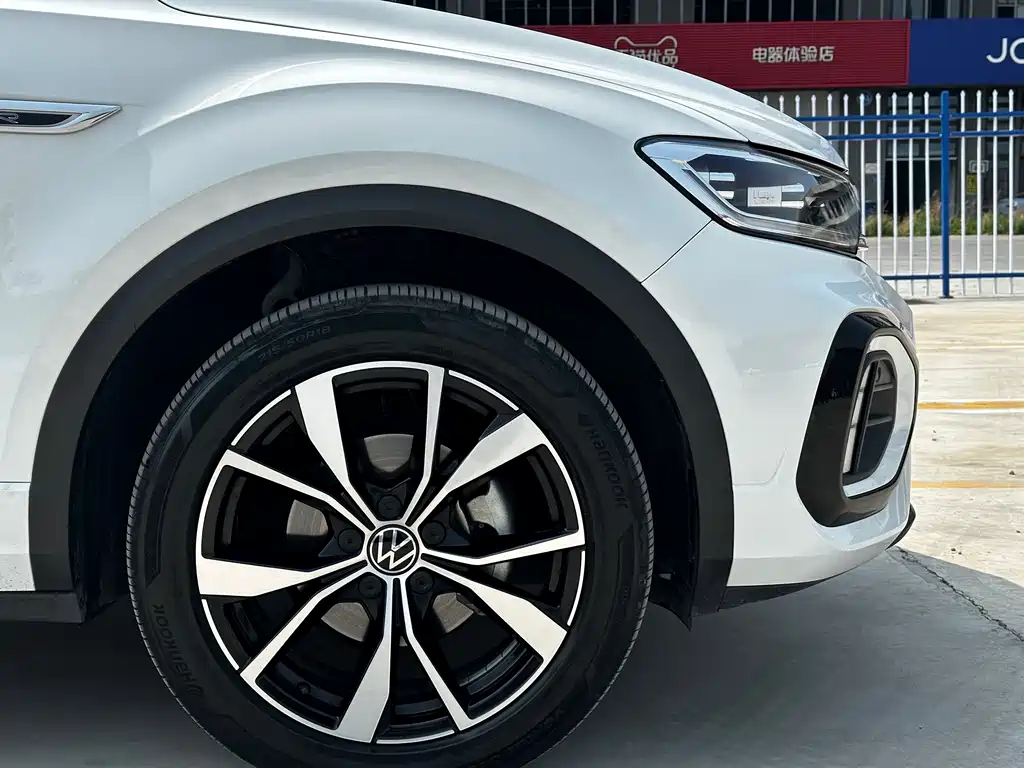T-ROC 300 TSI DSG 2 WD Starlight