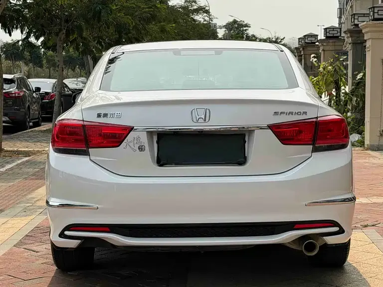 Honda Spirior 2.0 L Comfort
